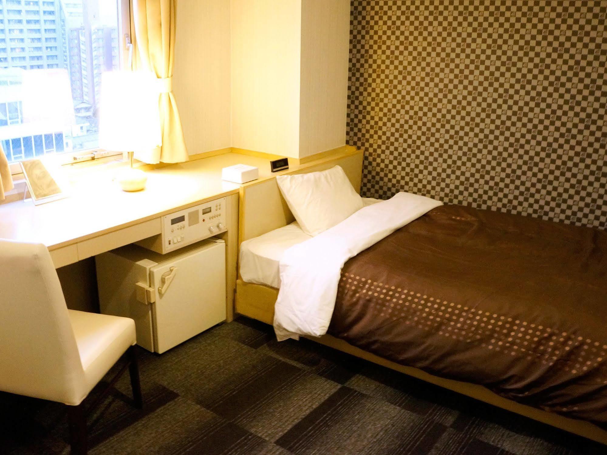 Livemax Kyoto Gojo Hotel Esterno foto